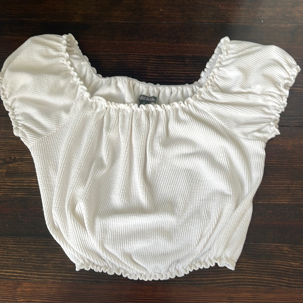 Cute white top